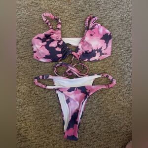 Pattern Tie up Bikini